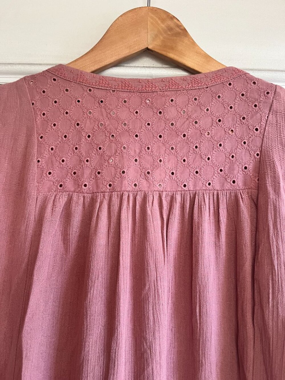 Knox Rose Womens Medium Mauve Boho Flowy Tunic Balloon Sleeve Embordered Vneck - Picture 5 of 8